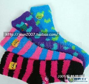 外貿原單女式絲絨全棉加厚中筒地板襪 糖果多色，實用與美觀兼備